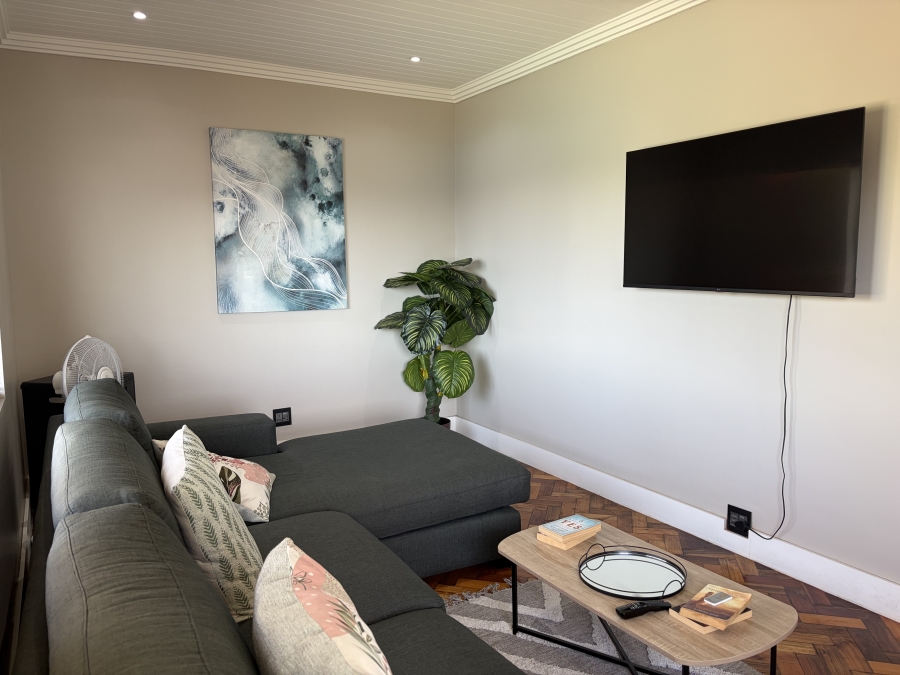 To Let 2 Bedroom Property for Rent in Sea Point Western Cape